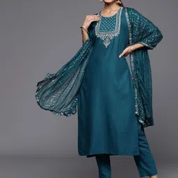 Varanga Floral Thread Work Yoke Sequinned Kurta with Trousers & Dupatta-25