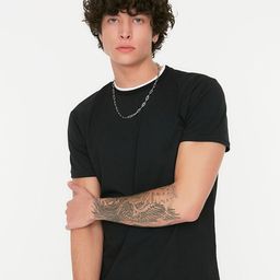 Trendyol Men Black Solid Cotton Regular Fit T-shirt-picture-38