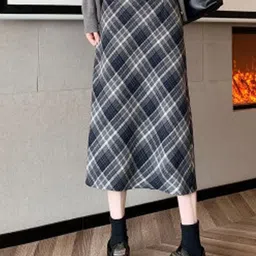 StyleCast Women Checked Midi Skirt-picture-21
