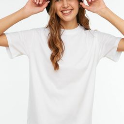 Trendyol Women White Extended Short Sleeves Casual T-shirt-image-59