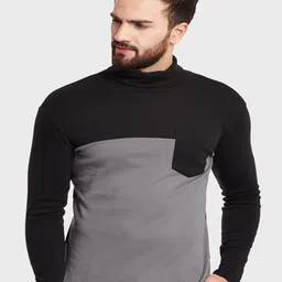 Hypernation Men Black Colourblocked High Neck Slim Fit T-shirt-image-51