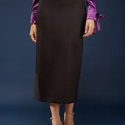 FableStreet Back Slit Pencil Midi Skirt-picture-58