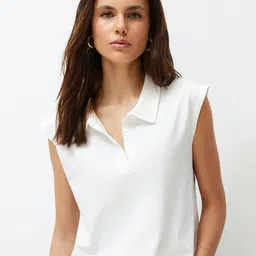 Trendyol Regular Fit V-Neck Cotton T-shirt-image-39