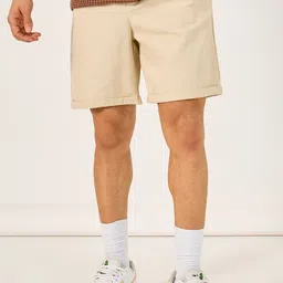 Styli Men Linen Blend Tailored Shorts With Turn Up Hem Detail-image-11