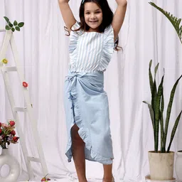 NEUDIS Girls Striped Square Neck Pure Cotton Top with Shorts & Sarong-36