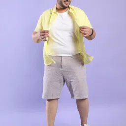 Instafab Plus Plus Size Self Design Regular Fit Mid-Rise Cotton Regular Shorts image 4