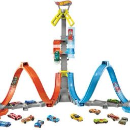 Loop & Launch Track Set with Adjustable 2-Foot-Tall Winners Cage-12