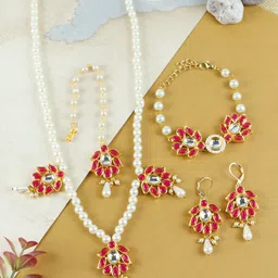 Asthetika Kids Gold Plated Kundan Studded & Pearls Beaded Jewellery Set-picture-12