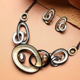 SOHI Textured Stone Studded  Jewellery Set-40