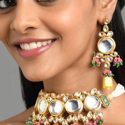 Fida White Gold-Plated Ornate Pearl Kundan Jewellery Set-picture-12