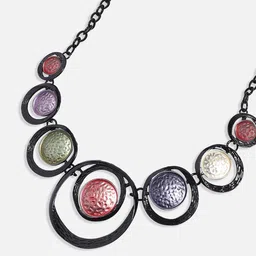 SOHI Dented Circular Necklace & Earrings image 5