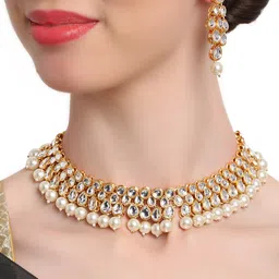 Shining Diva Gold-Plated White Kundan Studded & Beaded Jewellery Set-image-41