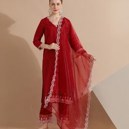 jaipur kurti Women Silk Blend Kurta Pant Dupatta Set-picture-1