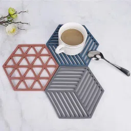 Silicone Trivet Mats Hot Pads Heat Resistant Bowl Mats Dish Mats Drink Coasters Non-Slip Pot Holders for Home Kitchen Dining Table Decoration (4 Pcs, Line & Triangle Random) Polish Trivet-4