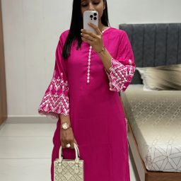 Women Cotton Blend Kurta Pyjama Set-image-75