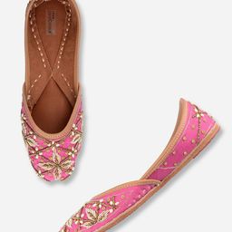 DESI COLOUR Women Pink Printed Leather Ethnic Mojaris Flats-image-27