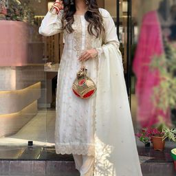 Growdamy Women Ethnic Motifs Embroidered Kurta with Trousers & Dupatta-image-73