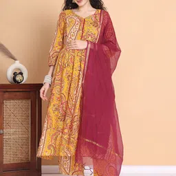 Secret Wish Women Paisley Printed Cotton Kurta with Trousers & Dupatta-image-16