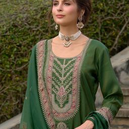 Indo Era Ethnic Motifs Yoke Design Straight Kurta with Trousers & Dupatta-picture-53