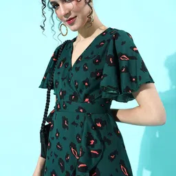 Berrylush Women Green Leopard Self-Tie Fit & Flare Dress-image-49