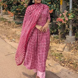 KALINI Geometric Printed Gotta Patti Detailed A-Line Kurta & Trouser With Dupatta-7