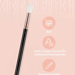 Miss Claire Fluffy Eyeshadow Blending Brush - M11 Black & Rose Gold-Toned image 4