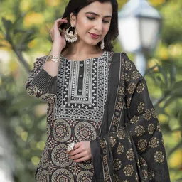 KALINI Ethnic Motifs Printed Pure Cotton Kurta with Trousers & With Dupatta-4