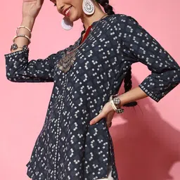 indo street Floral Printed Pure Cotton Kurti-image-45