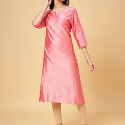 RANGMANCH BY PANTALOONS Floral Printed Notched Neck Kurta-21