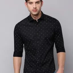 SHOWOFF Men Solid Spread Collar Printed Casual Cotton Shirt-image-38