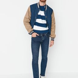 Trendyol Men Mid Rise Clean Look Regular Fit Cotton Jeans-image-70