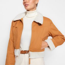 Trendyol Spread Collar Long Sleeves Crop Tailored Jacket With Faux Fur Tim Detail-7