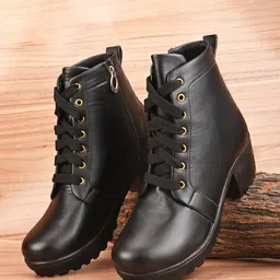 Longwalk Women Heeled Mid-Top Chunky Boots-31