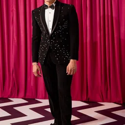 CONTRAST BY PARTH Men Embroidered Single-Breasted Three-Piece Formal Suit-picture-38