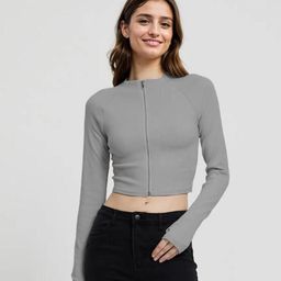 Kotty Round Neck Fitted Cotton Crop Top-picture-10