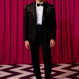 CONTRAST BY PARTH Men 5-Pcs Embellished Single-Breasted Prism Tuxedo set-picture-25