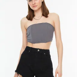 Trendyol Women Mid Rise Pure Cotton Frayed Denim Shorts-picture-43