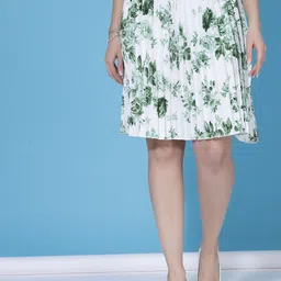Oomph! Floral Printed Accordion Pleated Knee Length Flared Slip-On Skirt-image-66