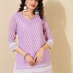 AKIMIA Ethnic Motifs Embroidered Chikankari Kurti-image-47