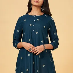 RANGMANCH BY PANTALOONS Floral Printed Round Neck Tunic-image-50