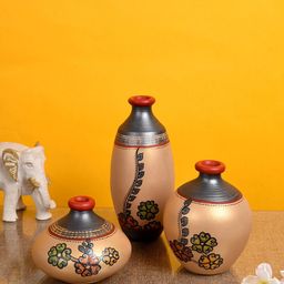 AAKRITI ART CREATIONS Set of 3 Gold-Toned & Grey Madhubani Print Vases-image-14