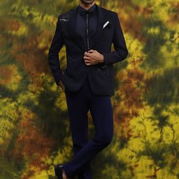 Soniya g Embellished 4-Piece Single-Breasted Tuxedo Partywear Suit-image-80
