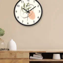 OLIVE TREE Black & White Printed Round Shaped Contemporary Analogue Wall Clock-image-88
