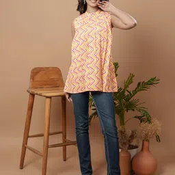 WEAVLLITE Chevron Printed High Neck Tunic-10