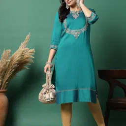 Sangria Green Floral Embroidered Notch Neck Straight Kurta-36
