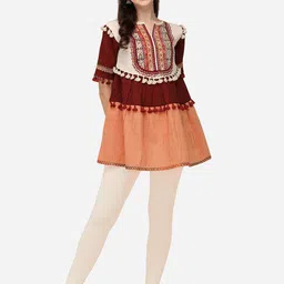 MESMORA FASHION Off White & Peach-Coloured Geometric Embroidered Organic Cotton Kurti-2