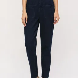 Mast & Harbour Women Blue Slouchy Fit Stretchable Cropped Jeans-picture-14