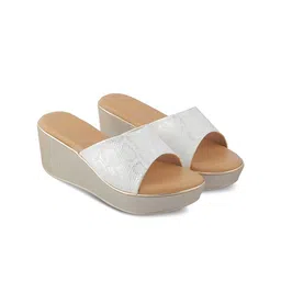 Tresmode Textured Open Toe Wedges-image-17