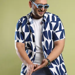 Instafab Plus Classic Geometric Printed Spread Collar Casual Shirt-26
