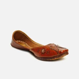 Ta Chic Women Brown Embellished Ethnic Mojaris with Laser Cuts Flats-image-56